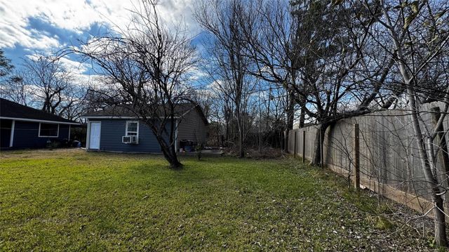 4709 34th Street, Dickinson, TX 77539