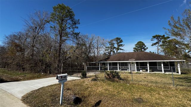 4709 34th Street, Dickinson, TX 77539