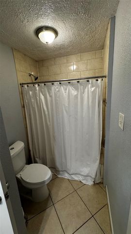 4709 34th Street, Dickinson, TX 77539