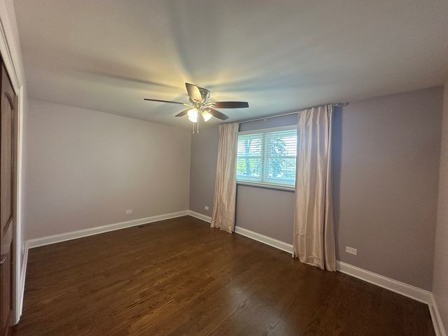 130 Bonnie Brae Avenue, Mount Prospect, IL 60056