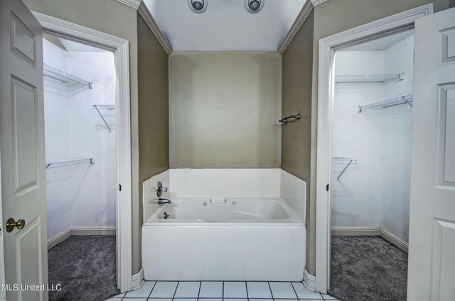 4021 Brookwood Drive, Flowood, MS 39232