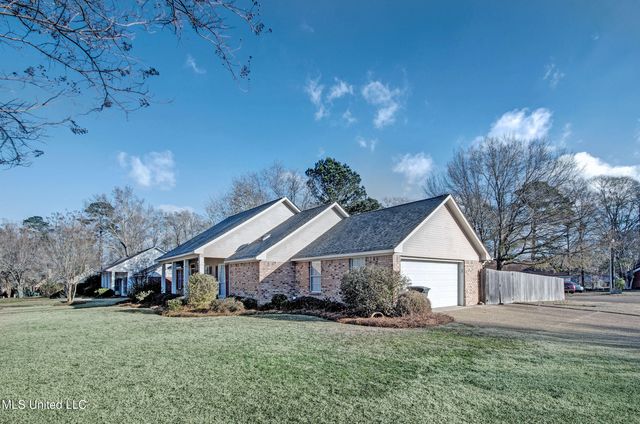 4021 Brookwood Drive, Flowood, MS 39232