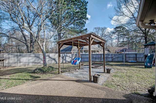 4021 Brookwood Drive, Flowood, MS 39232