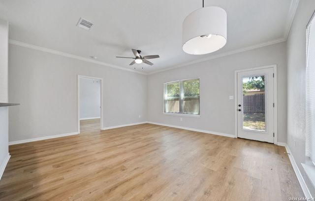 521 Clearfield Dr, New Braunfels, TX 78130