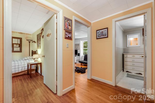 258 Old Homestead Road, Hendersonville, NC 28739