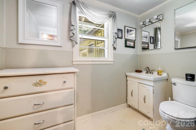 258 Old Homestead Road, Hendersonville, NC 28739