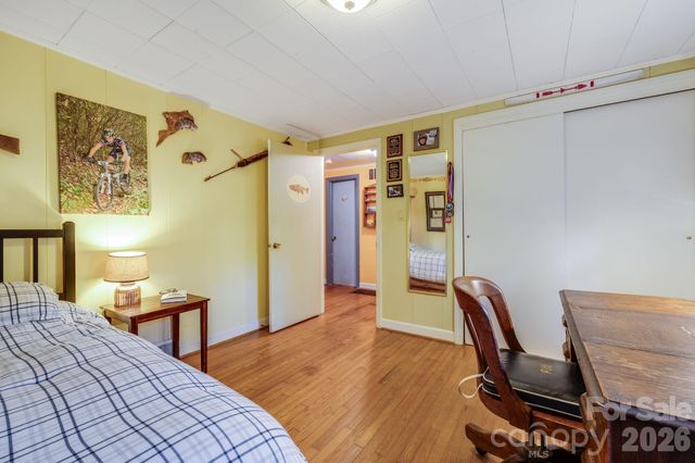 258 Old Homestead Road, Hendersonville, NC 28739
