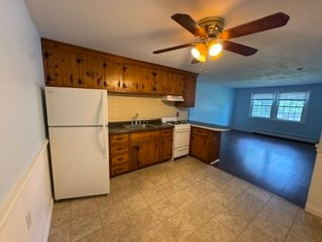 180 Tyngsboro Rd 36F, Chelmsford, MA 01863