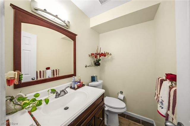 4781 N Hillary Oval, Richmond Heights, OH 44143