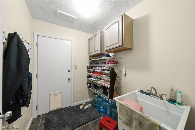 4781 N Hillary Oval, Richmond Heights, OH 44143