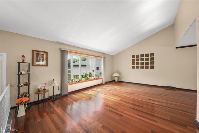 4781 N Hillary Oval, Richmond Heights, OH 44143