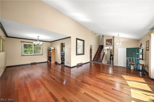 4781 N Hillary Oval, Richmond Heights, OH 44143