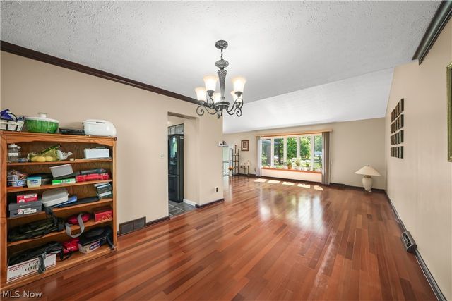 4781 N Hillary Oval, Richmond Heights, OH 44143