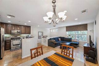 92 New Season, Irvine, CA 92602