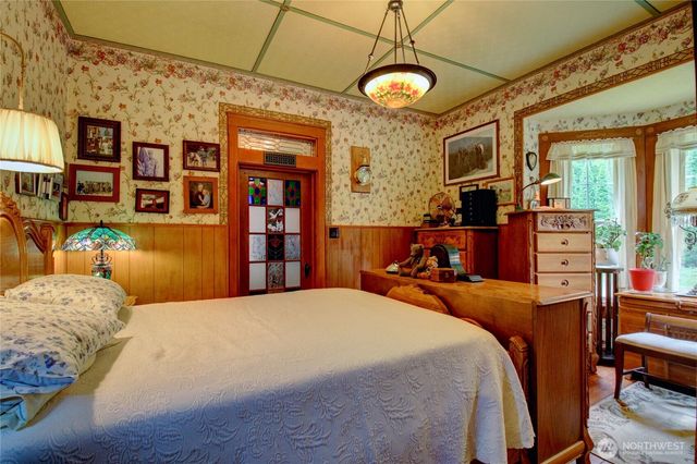2909 Overpass Road, Bow, WA 98232