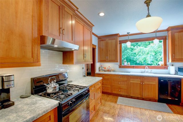 2909 Overpass Road, Bow, WA 98232