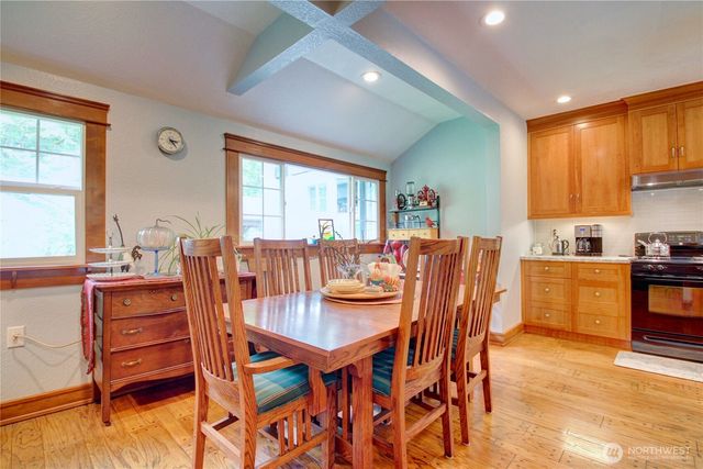 2909 Overpass Road, Bow, WA 98232