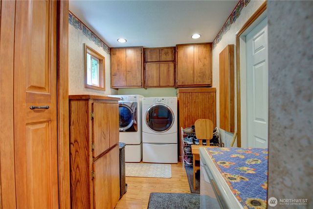 2909 Overpass Road, Bow, WA 98232