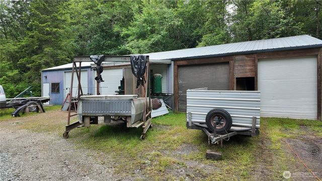 2909 Overpass Road, Bow, WA 98232