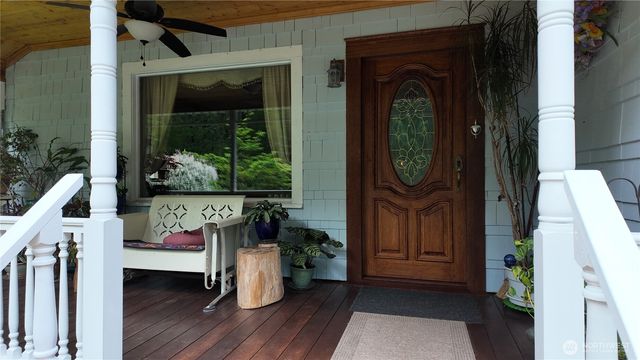 2909 Overpass Road, Bow, WA 98232