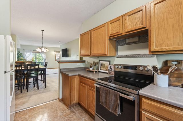1451 Magnolia Avenue E, Saint Paul, MN 55106