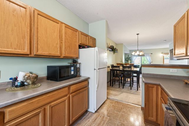 1451 Magnolia Avenue E, Saint Paul, MN 55106