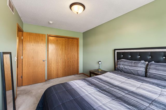 1451 Magnolia Avenue E, Saint Paul, MN 55106