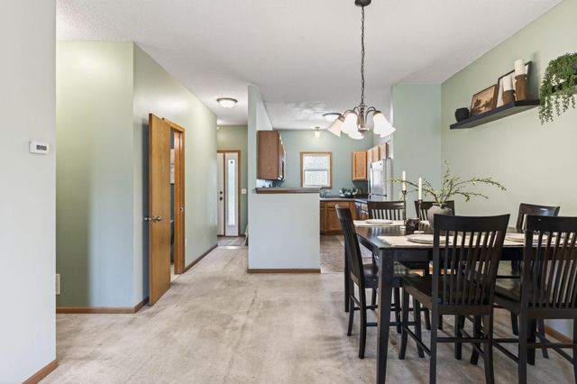 1451 Magnolia Avenue E, Saint Paul, MN 55106