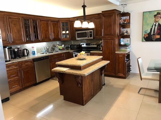 19390 Collins Ave 502, Sunny Isles Beach, FL 33160