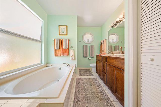 932 SE Damask Avenue, Port St. Lucie, FL 34983