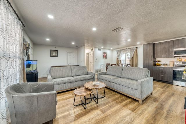 5919 LUZON DRIVE, Orlando, FL 32809