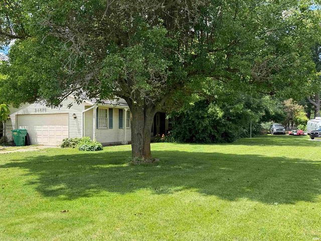 24676 Elmhurst Drive, Elkhart, IN 46517