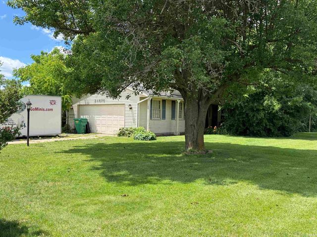 24676 Elmhurst Drive, Elkhart, IN 46517