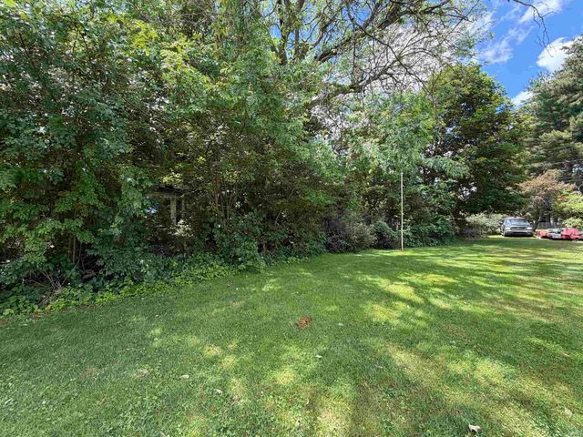 24676 Elmhurst Drive, Elkhart, IN 46517