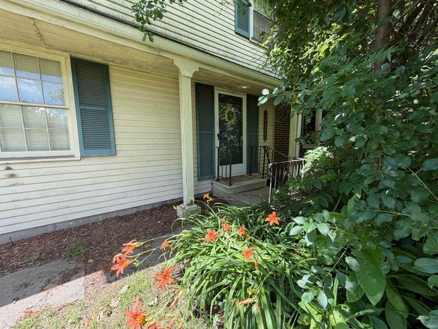 24676 Elmhurst Drive, Elkhart, IN 46517