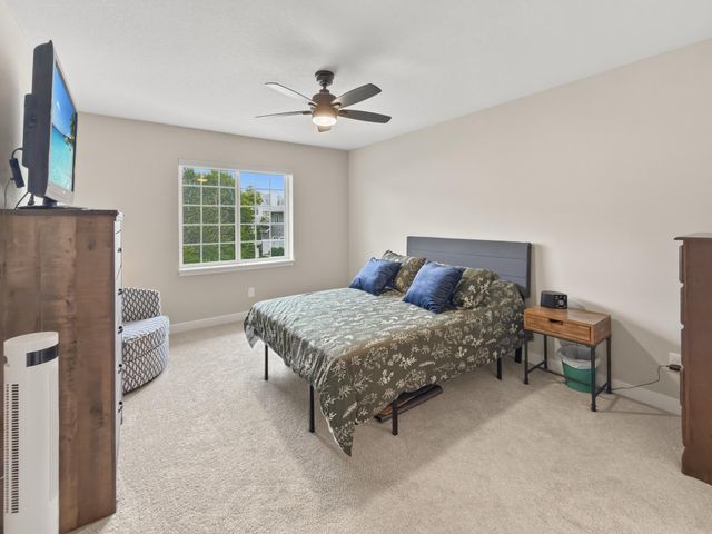 7852 W 145th Street, Savage, MN 55378