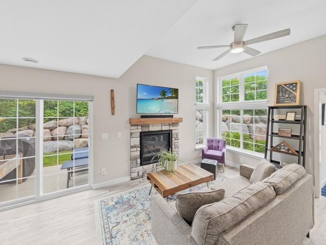 7852 W 145th Street, Savage, MN 55378