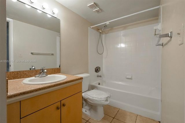 1139 Lake Terry Drive C, West Palm Beach, FL 33411
