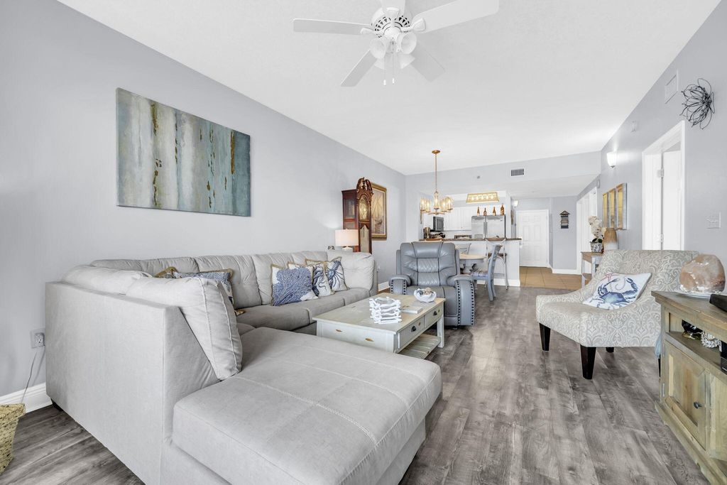 Image 13 of property listing at 112 Seascape Drive UNIT 1903, Miramar Beach, FL 32550