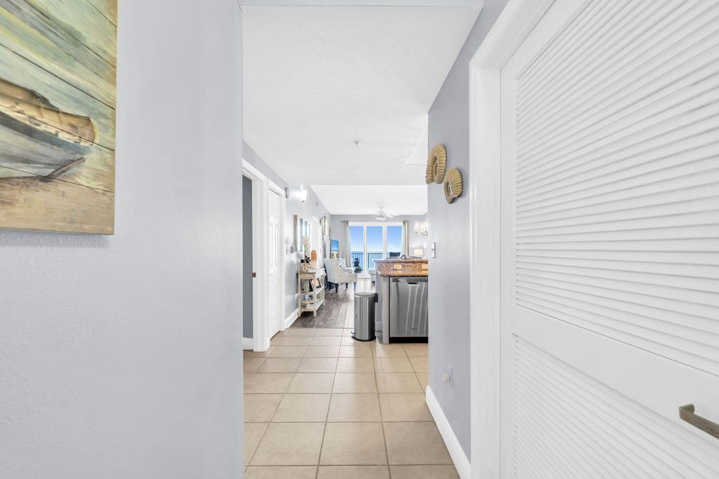 Image 2 of property listing at 112 Seascape Drive UNIT 1903, Miramar Beach, FL 32550