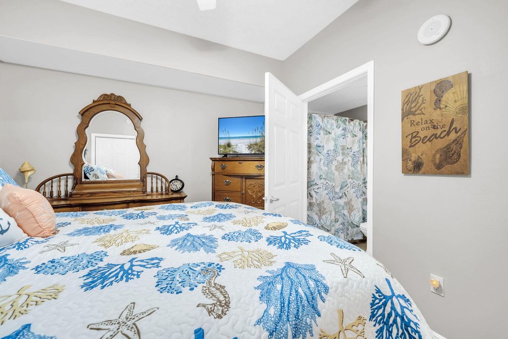 Image 23 of property listing at 112 Seascape Drive UNIT 1903, Miramar Beach, FL 32550