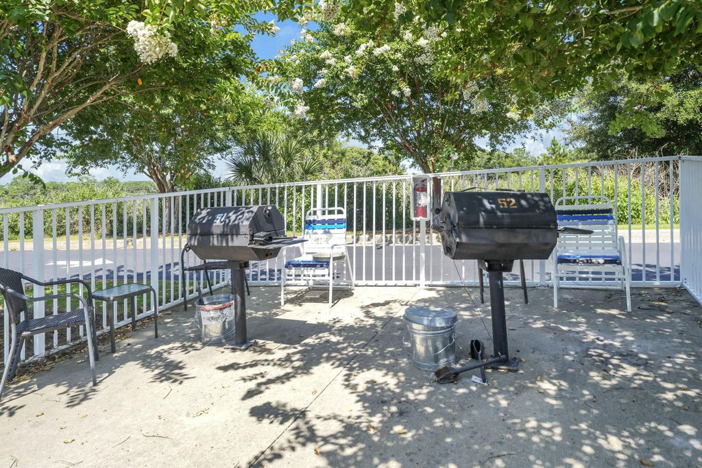 Image 40 of property listing at 112 Seascape Drive UNIT 1903, Miramar Beach, FL 32550