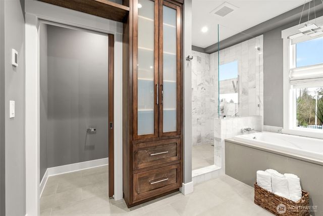 11642 Roseberg Ave S, Burien, WA 98168