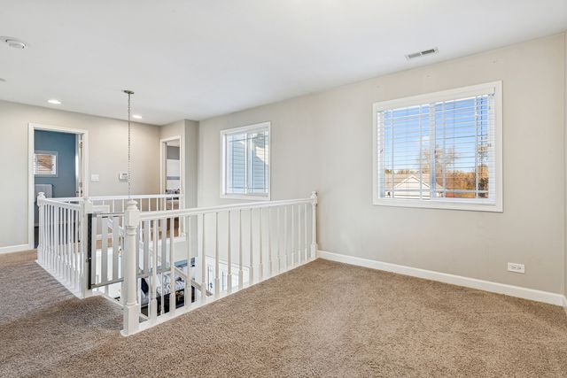 5229 Beechwood Avenue, Gurnee, IL 60031