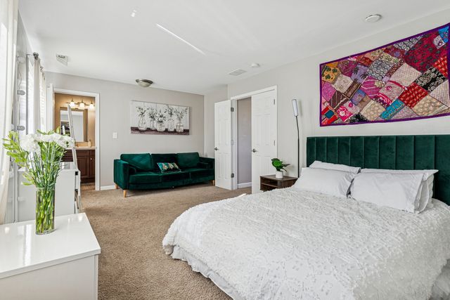 5229 Beechwood Avenue, Gurnee, IL 60031