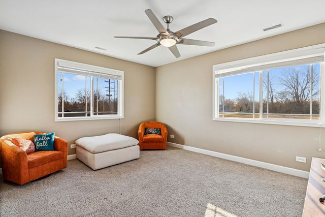 5229 Beechwood Avenue, Gurnee, IL 60031