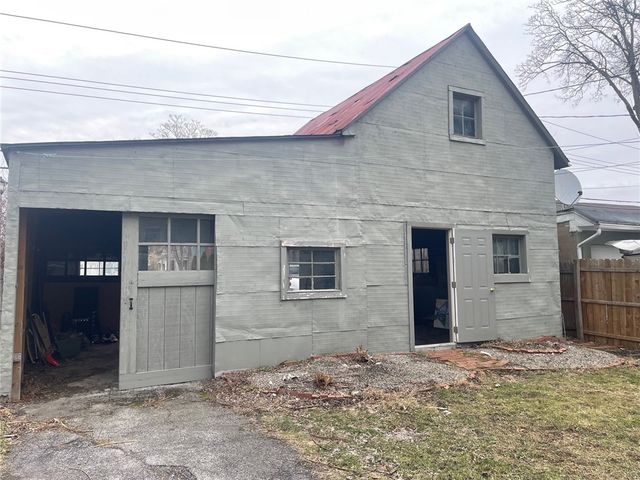 4.5 Donlon Street, Rochester, NY 14607