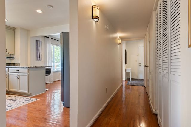 4487 Post Pl Apt 158, Nashville, TN 37205