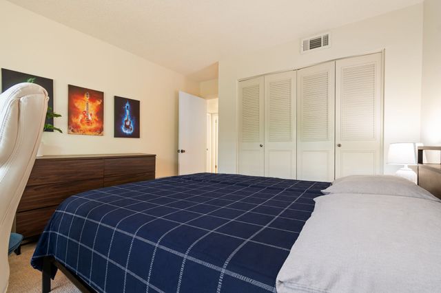 4487 Post Pl Apt 158, Nashville, TN 37205