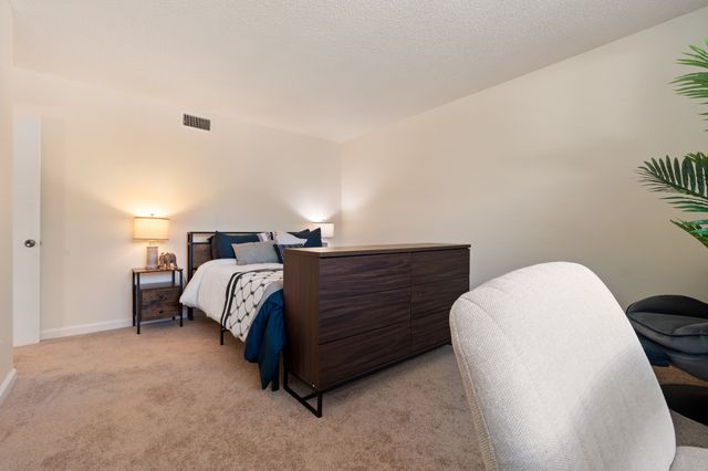 4487 Post Pl Apt 158, Nashville, TN 37205